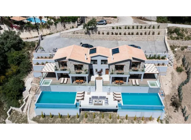 180 VILLAS, Νυδρί 