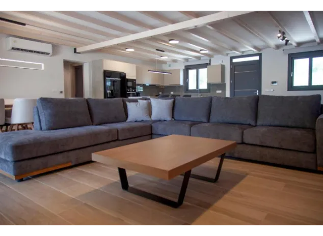 Villa OLIA, Vasiliki